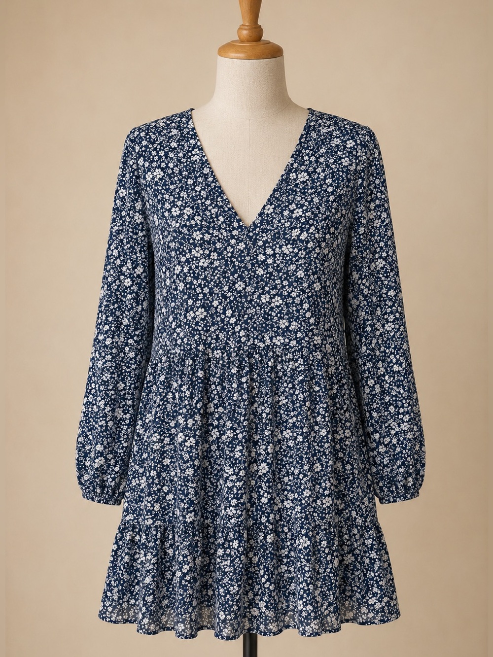 Mi Amore Navy Blue Floral V-Neck Long-Sleeve Mini Dress